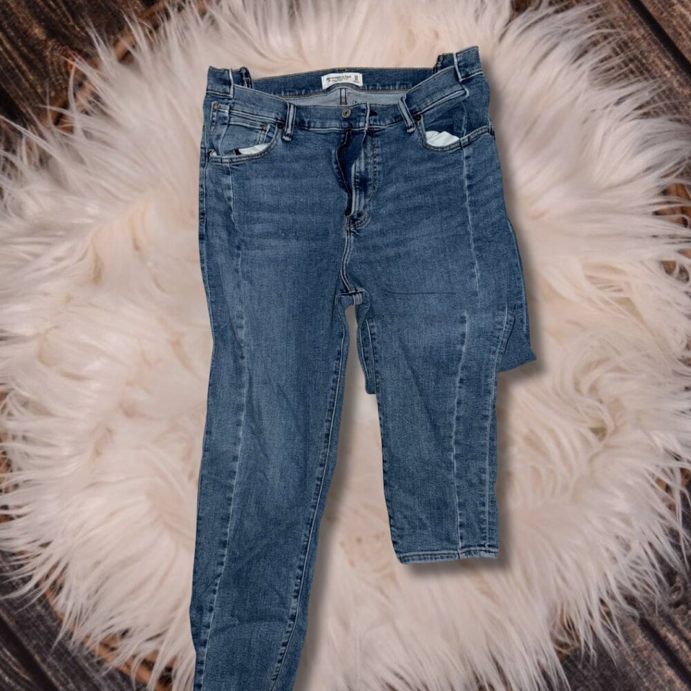 Abercrombie Front Seam Skinny Jeans - Size 33